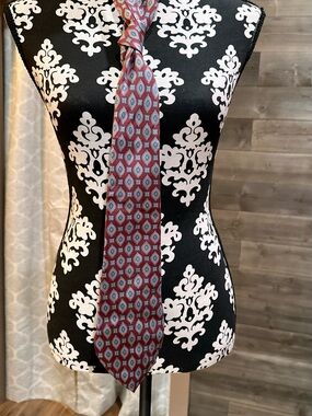 Vintage Halston III Red Geometric Pattern Men's Necktie